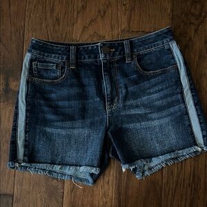 Cabi Women’s Dark Indigo Denim Shorts with Side Stripe